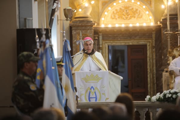 Mons. Larregain llamó a una ciudadanía comprometida y solidaria en el día de la Independencia Mons. Larregain llamó a una ciudadanía comprometida y solidaria en el día de la Independencia