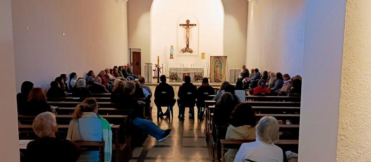 Mons. Liébana presidió una jornada de oración contemplativa en Gándara Mons. Liébana presidió una jornada de oración contemplativa en Gándara
