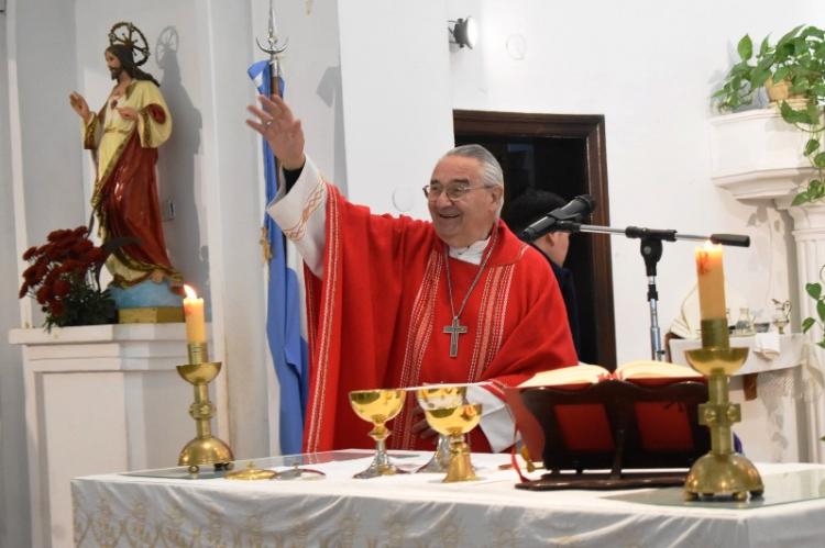 Mons. Luis Fernández celebró 50 años de sacerdocio: 'Agradecido a Dios por una vida entregada' Mons. Luis Fernández celebró 50 años de sacerdocio: 'Agradecido a Dios por una vida entregada'