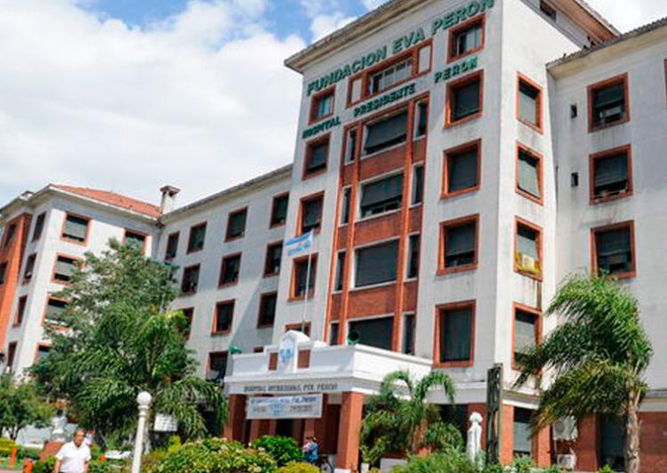 Mons. Margni bendijo al personal del hospital Perón por su 75° aniversario