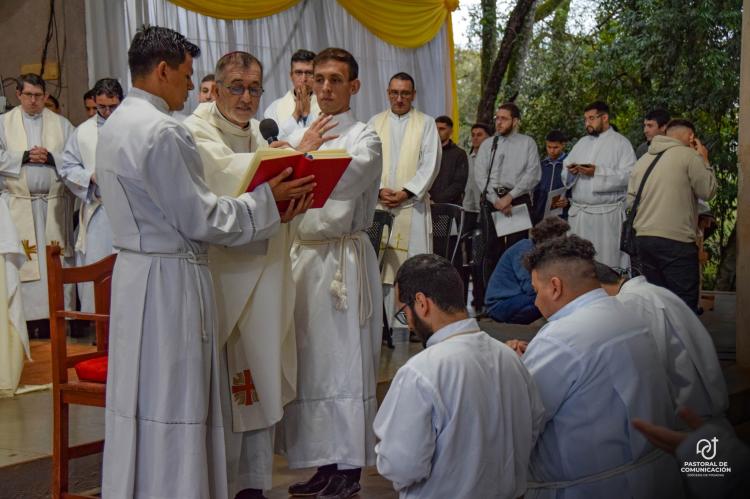 'El corazón de la diócesis está en los jóvenes que se animan a decirle sí al Señor' 'El corazón de la diócesis está en los jóvenes que se animan a decirle sí al Señor'