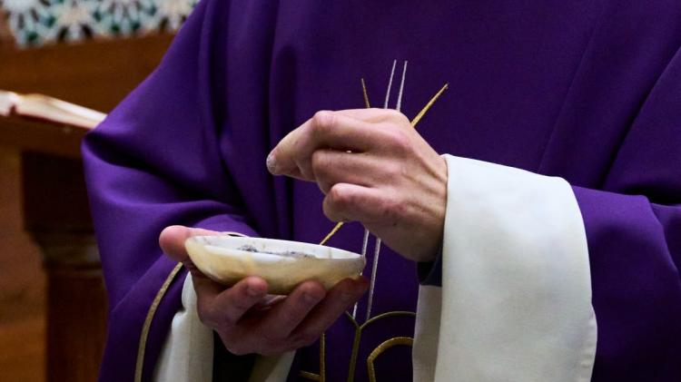 Mons. Martínez: 'En este tiempo cuaresmal, somos invitados a volver a Dios' Mons. Martínez: 'En este tiempo cuaresmal, somos invitados a volver a Dios'