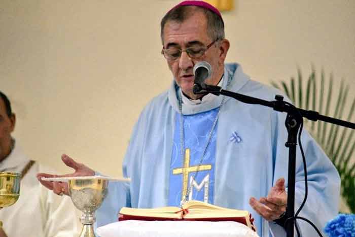 Mons. Martínez llamó a "seguir renovando el compromiso de ser discípulos y misioneros"
