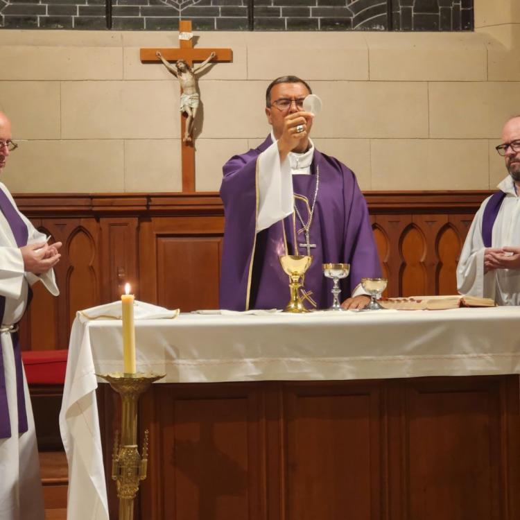 Mons. Mestre: 'Que nuestra Cuaresma esté marcada por escuchar la voz de Jesús'