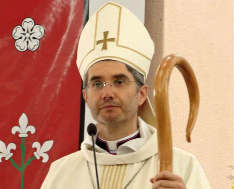 Mons. Montini: "Jesús logra el milagro de la unidad y la fraternidad"