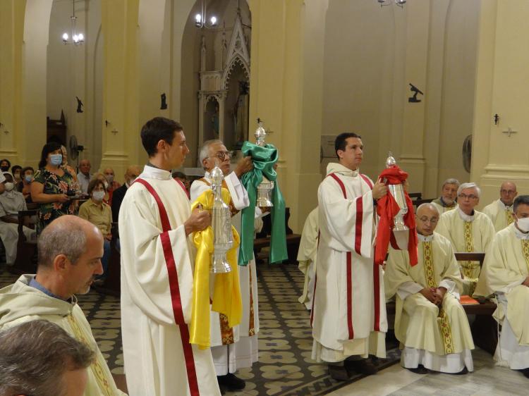 Misa Crismal: Mons. Torrado Mosconi llamó a los sacerdotes a profundizar la oración