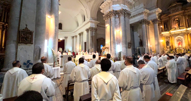 Mons. Puiggari pidió a Dios que infunda en los sacerdotes el anhelo de santidad