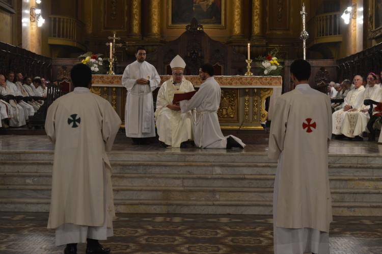 Mons. Rossi ordenó dos nuevos sacerdotes para la arquidiócesis de Córdoba