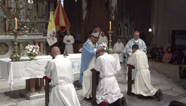 Mons. Scheinig ordenó tres diáconos en Mercedes-Luján