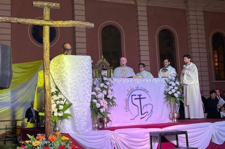 Mons. Stanovnik: 'Denles ustedes de comer es una invitación que sigue interpelando'