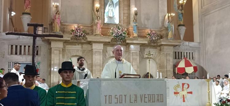 Mons. Stanovnik se despidió de la comunidad de Corrientes: 'Los llevo en mi corazón'