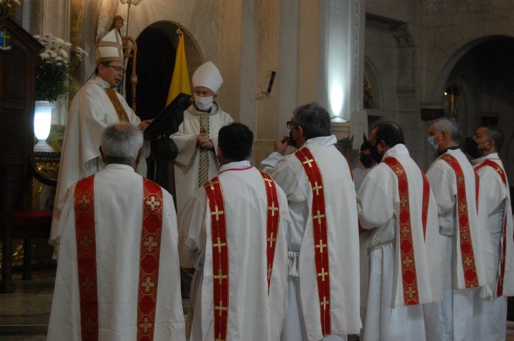 Mons. Tissera ordenó seis diáconos permanentes