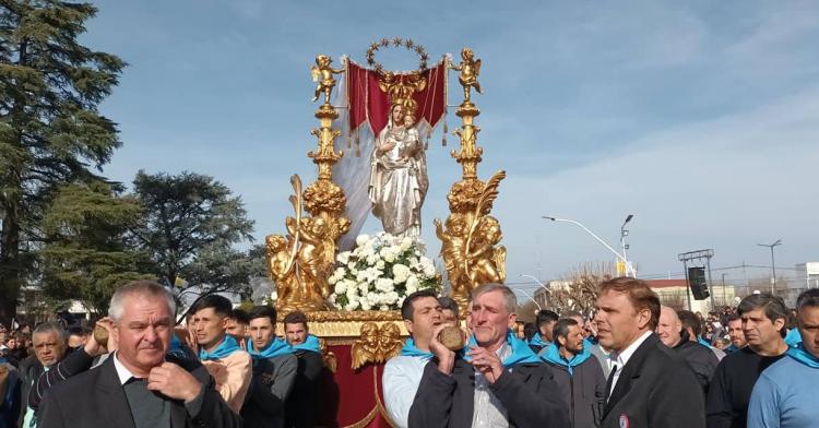Mons. Uriona, en Sampacho: 'Debemos convertirnos en instrumentos de consuelo y misericordia'