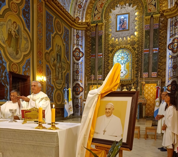 Mons. Uriona presidió la fiesta de la Cátedra de San Pedro en Sampacho