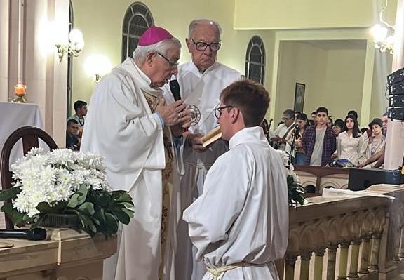 Monseñor Ricardo Faifer ordenó un nuevo diácono camino al sacerdocio