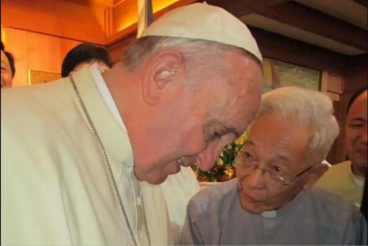 Murió el "padre de la teología asiática", el padre Catalino Arévalo SJ