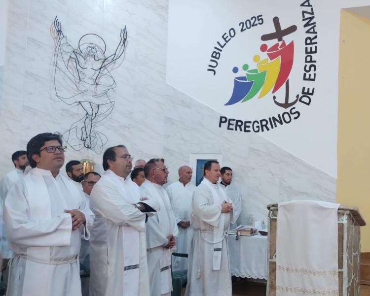 Neuquén: 64 años de vida de la diócesis y Misa Crismal en Zapala Neuquén: 64 años de vida de la diócesis y Misa Crismal en Zapala