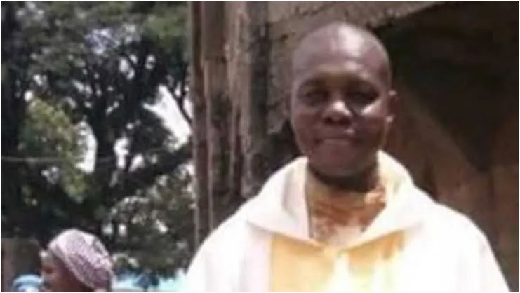 Nigeria: Liberan al P. Ozigi, pero otros dos sacerdotes permanecen secuestrados