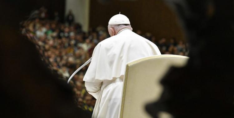 El Papa: 'No olvidemos rezar por quienes sufren la tragedia de la guerra'