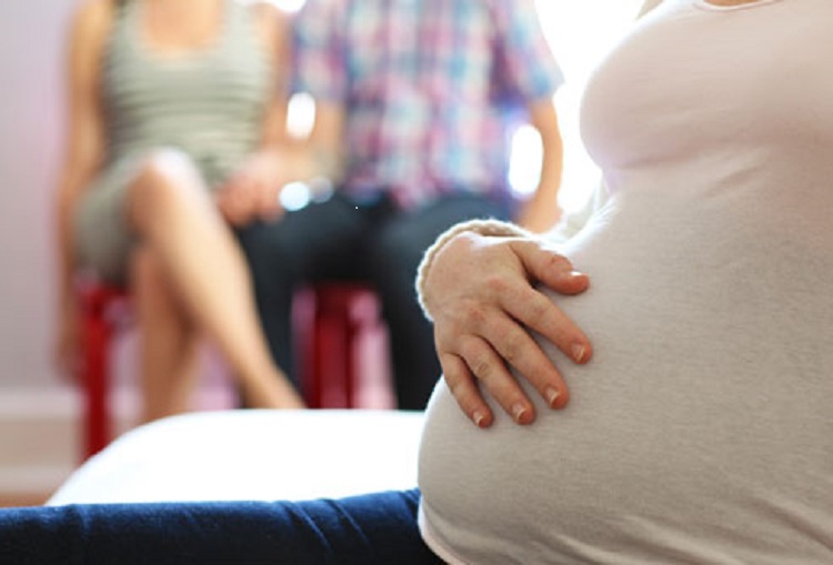 Obispos australianos piden prohibir la gestación subrogada Obispos australianos piden prohibir la gestación subrogada