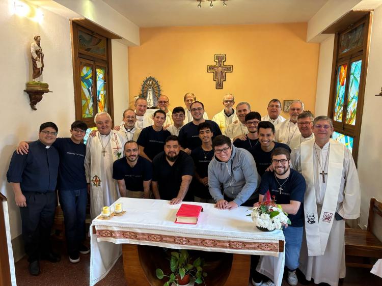 Obispos patagónicos visitaron el seminario San Pedro y San Pablo Obispos patagónicos visitaron el seminario San Pedro y San Pablo