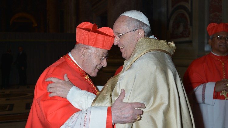 El Papa envió sus condolencias por la muerte del Card. Rauber