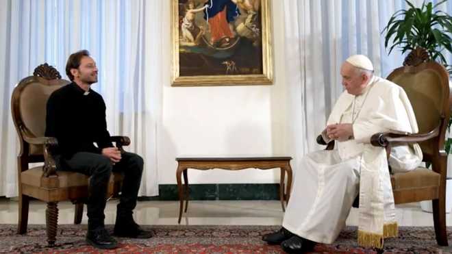 Papa Francisco: "Hay santos ricos que saben usar bien sus bienes para los demás"