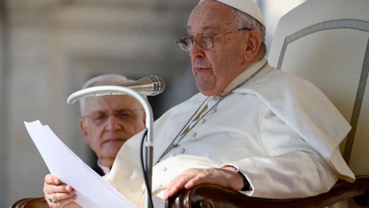 Catequesis del Papa: predicar el Evangelio es construir la paz