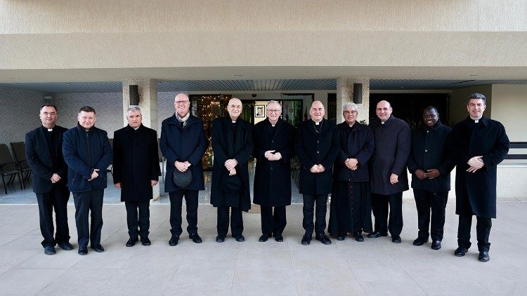 Parolin con los nuncios de Medio Oriente: paz para la región y fraternidad entre las religiones