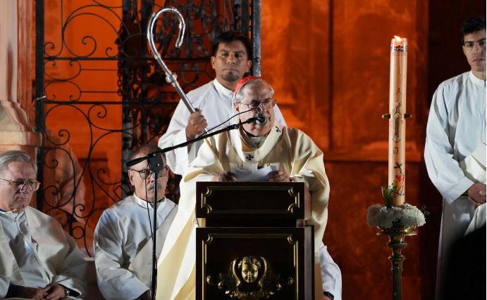 Pentecostés: el Card. Rossi llama a ser 'fuegos que encienden otros fuegos' Pentecostés: el Card. Rossi llama a ser 'fuegos que encienden otros fuegos'
