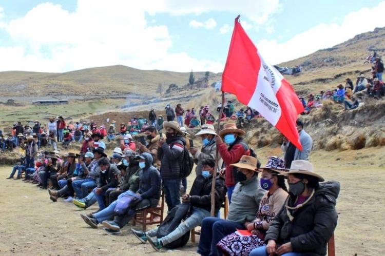 Perú: El presidente pidió a la Iglesia mediar en el conflicto de la mina Las Bambas