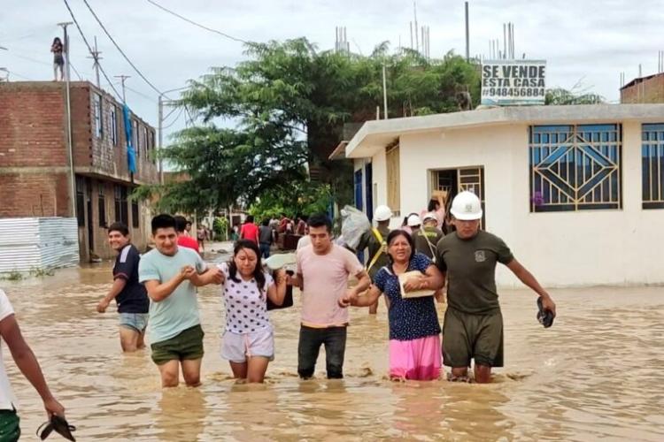 En el Perú, la Iglesia se moviliza en favor de los afectados por el ciclón Yaku y las lluvias