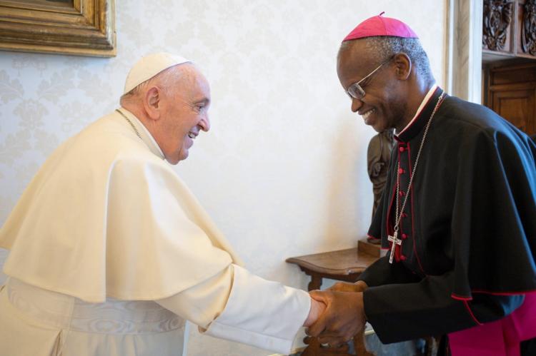 Pesar del Papa por la muerte del cardenal Baawobr