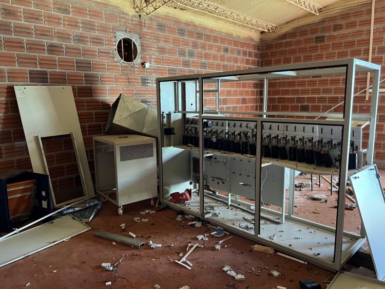 Posadas: vandalizaron las instalaciones de Radio La Creíble Posadas: vandalizaron las instalaciones de Radio La Creíble
