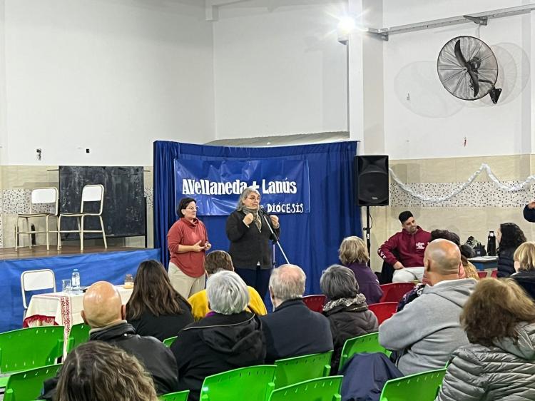 Primer taller de 'conversión espiritual' en Avellaneda-Lanús