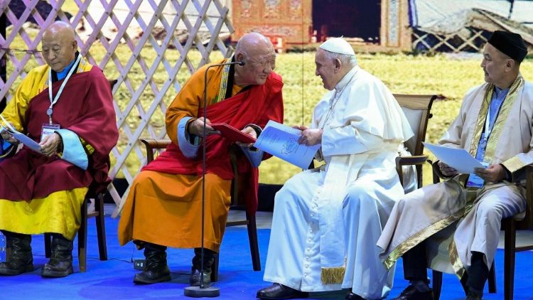 Encuentro interreligioso en Mongolia: 'promovamos el diálogo y cultivemos la esperanza', pidió el Papa