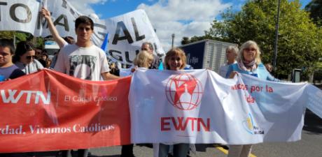 Recolectan firmas para que DirectTV Latinoamérica no elimine a EWTN de su plataforma