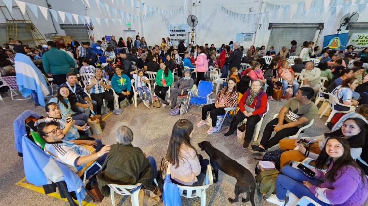 Reconquista: cientos de jóvenes participaron de la Asamblea Diocesana de Pentecostés