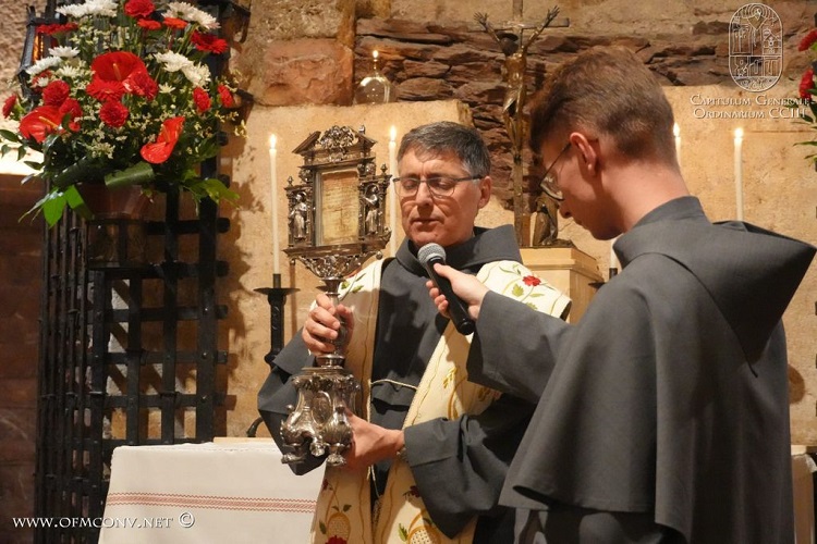 Reeligen a fray Carlos Trovarelli ministro general de los Frailes Menores Conventuales Reeligen a fray Carlos Trovarelli ministro general de los Frailes Menores Conventuales