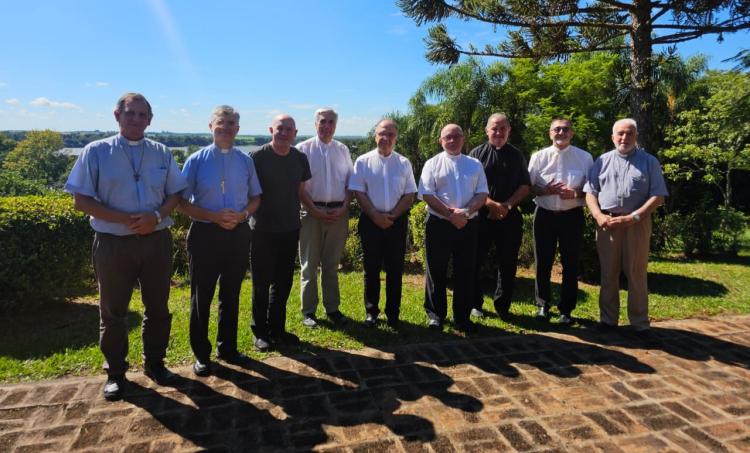 Reflexión sinodal de los obispos del NEA sobre la juventud y la educación