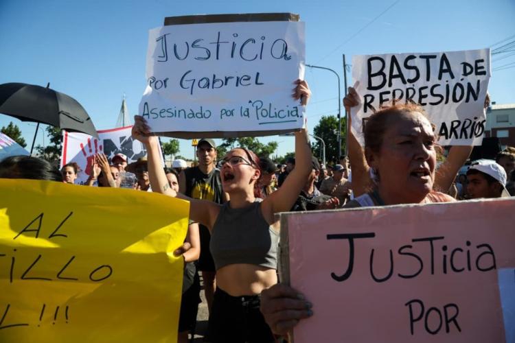 Sacerdotes de villas porteñas repudian el asesinato de un vecino y reclaman justicia