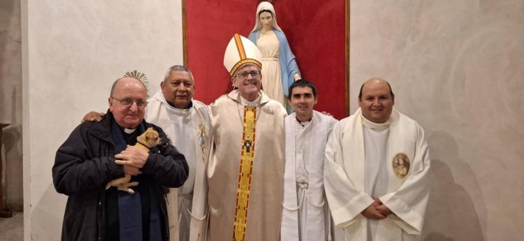 Salta: Mons. García Cuerva visitó la parroquia María Reina de la Paz