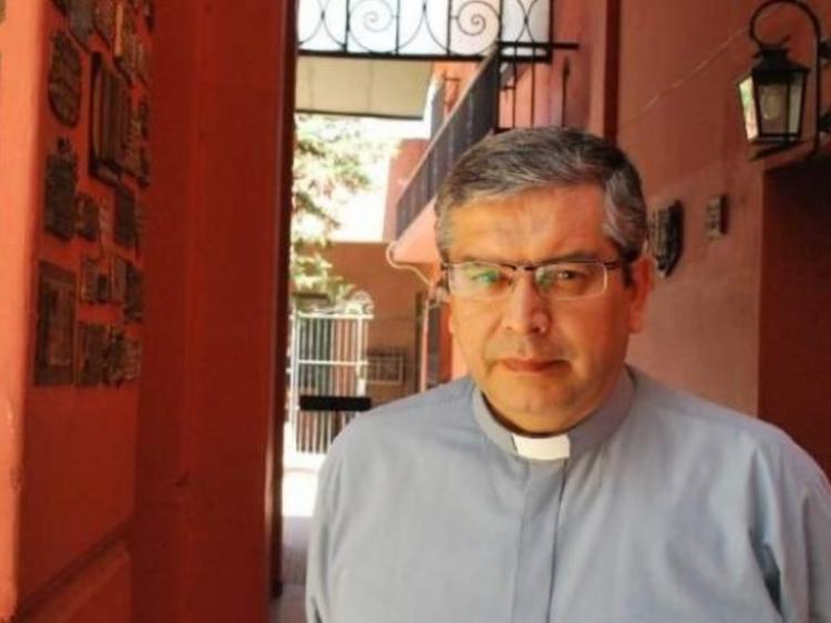 El obispo de Concepción pidió a los médicos ser "buenos samaritanos"