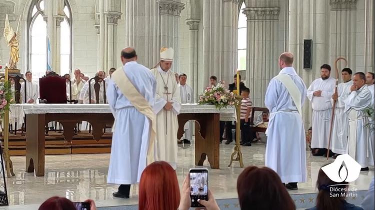 San Martín: dos seminaristas fueron ordenados sacerdotes en el santuario de Lourdes