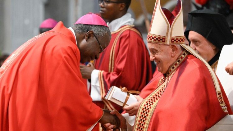 'Que el Señor nos abra las puertas del corazón', rezó el Papa