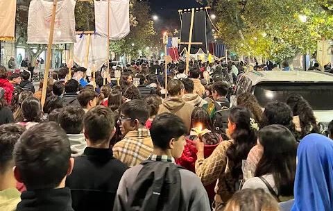 San Rafael vibró con una multitudinaria Vigilia de Pentecostés juvenil San Rafael vibró con una multitudinaria Vigilia de Pentecostés juvenil