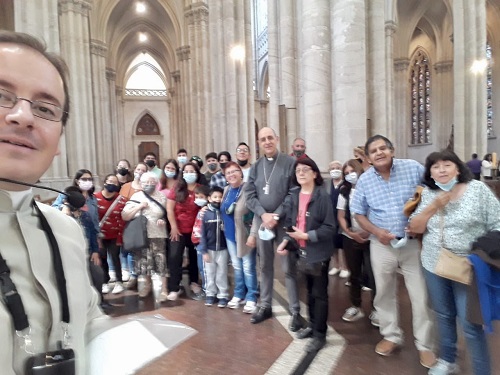 Se alientan las peregrinaciones a la catedral de La Plata