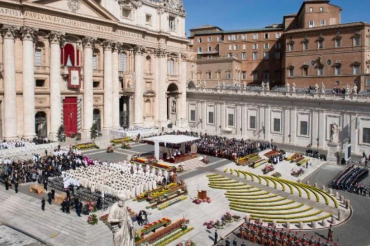 Semana Santa: el Papa no presidirá la Vigilia Pascual ni la misa de Pascua Semana Santa: el Papa no presidirá la Vigilia Pascual ni la misa de Pascua