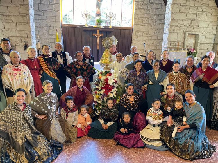 Sierra de los Padres celebró a su patrona, la Virgen del Pilar