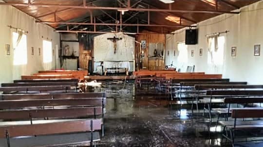 Solidaridad en Neuquén ante el incendio de una capilla